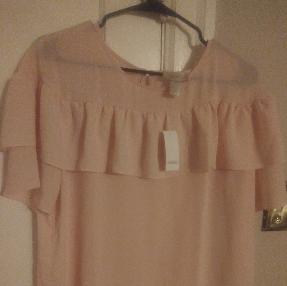 Loft short sleeved shirt